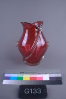 藏品(紅色大瓶)的圖片