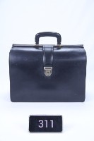 藏品(領航官任務機上使用公事皮包)的圖片