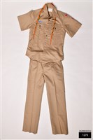 藏品(中國童子軍服乙式及褲      ＋領巾)的圖片