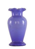 藏品(紫藍色花口豐肩式玻璃花瓶)的圖片