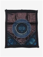 藏品(中國黎平苗族黑底刺繡背扇)的圖片