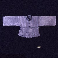 藏品(男用絲質對襟衫禮服)的圖片
