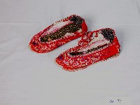 藏品(臺灣南部客家女子翹鞋)的圖片