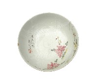 藏品(彩繪題款折枝菊花紋碗)的圖片