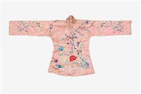 藏品(粉紅色花樣戲服)的圖片