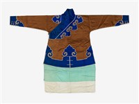 藏品(咖啡色滾藍邊戲服)的圖片