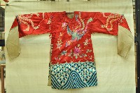 藏品(紅花紋河南戲服)的圖片