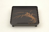 藏品(木胎正方丸角黑漆地蒔繪膳盤)的圖片