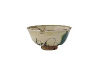藏品(白地彩繪花草紋陶碗)的圖片