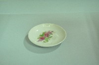 藏品(白地印花彩繪折枝玫瑰紋瓷碟)的圖片