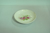 藏品(白地印花彩繪折枝玫瑰紋瓷碟)的圖片