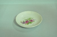 藏品(白地印花彩繪折枝玫瑰紋瓷碟)的圖片