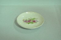 藏品(白地印花彩繪折枝玫瑰紋瓷碟)的圖片