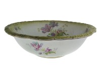 藏品(彩繪印花紋折枝花卉墩式碗、白瓷盤（多組）)的圖片