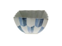 藏品(青花盾型紋鈁小型碗（多組）)的圖片