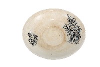 藏品(黑彩印花花草紋白地瓷盤)的圖片