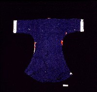 藏品(排灣族織紋深色長衣)的圖片