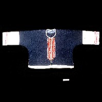 藏品(排灣族織紋深色長袖上衣)的圖片