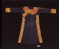 藏品(魯凱族女長衣)的圖片