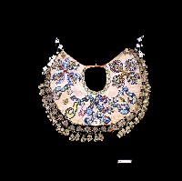 藏品(魯凱族女雲肩)的圖片