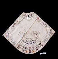 藏品(白色壽字刺繡肚兜)的圖片