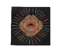 藏品(褐色吉祥刺繡雲肩)的圖片