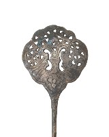 藏品(金屬製雕花髮釵)的圖片