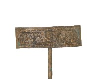 藏品(金屬製雕花長方髮釵)的圖片