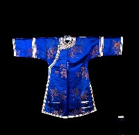 藏品(藍色緞面金紋婦女衫)的圖片