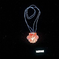 藏品(紅色乘鶴圖樣刺繡袋)的圖片