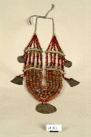 藏品(達悟族女用瑪瑙胸飾)的圖片