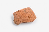 藏品(紅褐色夾砂素面陶器腹部殘片)的圖片