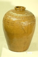 藏品(棕褐釉釉龜甲紋窄口豐肩式陶甕)的圖片