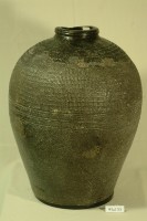 藏品(黑釉拍打印紋窄口豐肩式陶甕)的圖片