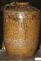 藏品(棕褐釉斑狀紋拍打印紋窄口直壁式陶甕)的圖片