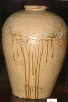 藏品(斑紋米黃釉拍打印紋窄口豐肩式陶甕)的圖片