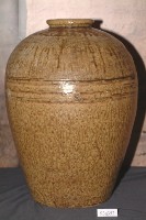 藏品(斑紋米褐釉拍打印紋窄口豐肩式陶甕)的圖片