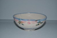 藏品(鶯歌彩繪藍口簡筆花卉紋碗)的圖片