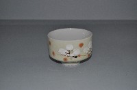 藏品(鵝黃地彩繪折枝梅花紋寬口杯)的圖片