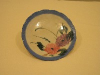 藏品(彩繪沒骨菊花卉紋藍口印花葵花口盤)的圖片