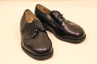 藏品(林衡道所用的黑色素面綁帶德比式皮鞋)的圖片