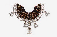 藏品(排灣族貴族新娘服霞帔)的圖片