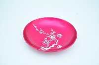 藏品(紅地白折枝梅花樹紋鋁製碟)的圖片