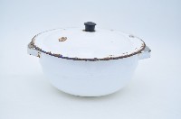 藏品(白色琺瑯彩藍口帶蓋雙耳鍋)的圖片