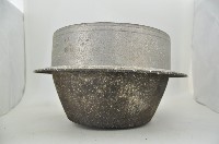 藏品(鐵製大型深腹飯鍋)的圖片