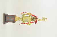 藏品(彰化縣慶祝建國七十年縣長杯網球錦標賽冠軍獎座)的圖片
