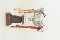 藏品(七十年度彰化縣網球委員會自強杯錦標賽甲組双打冠軍獎盃)的圖片