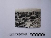 藏品(黃則修攝由屋頂俯瞰地面的照片)的圖片