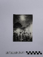 藏品(黃則修攝正殿廣場夜色)的圖片