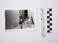 藏品(黃則修攝一名戴著斗笠的挑夫)的圖片